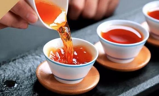 经常喝茶有养生的功效 这10类人不适合喝茶