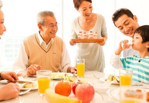 生活中的不良饮食习惯会引发肿瘤！