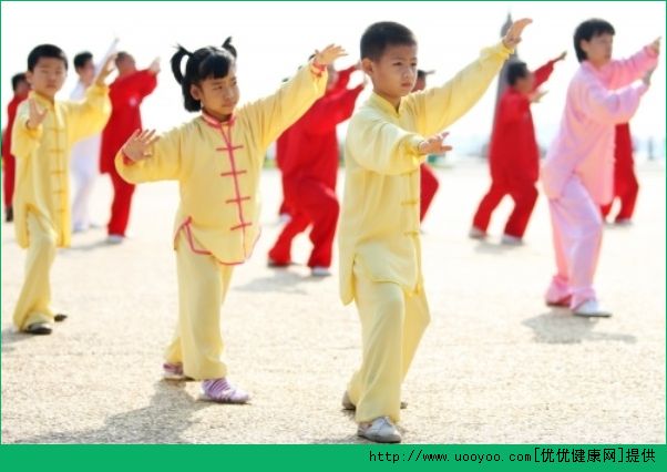 小孩练太极拳好不好？小孩练太极拳的好处(4)