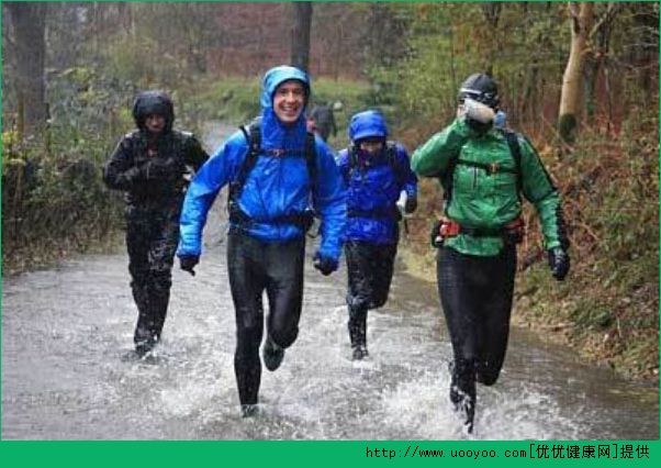 登山时下暴雨怎么办？登山时如何预防危险？(2)