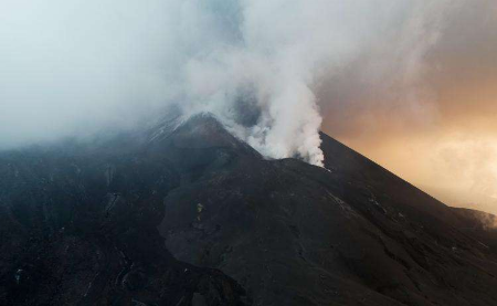 火山灰会增强大气逆辐射吗1