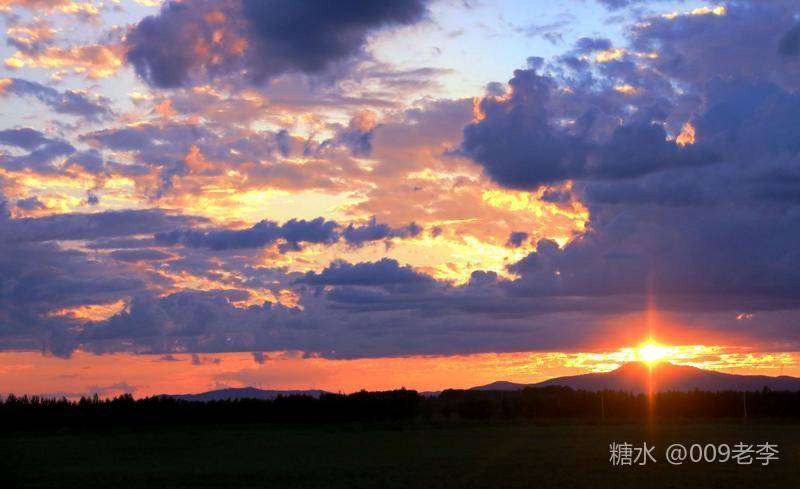 密山市东南中俄边境，有这么一个湖，景色浑然天成