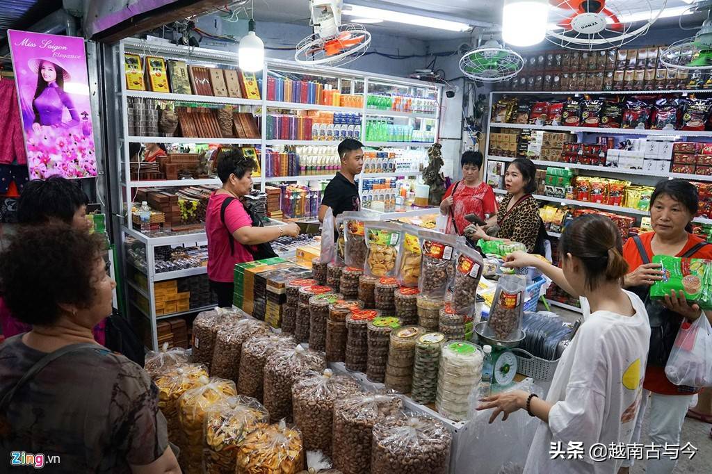 越南芽庄大量外国人聚居，中国人和俄罗斯人最多，连菜单都是中文