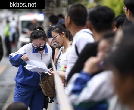 除了耐克还有哪些衣服适合在高考的时候穿1