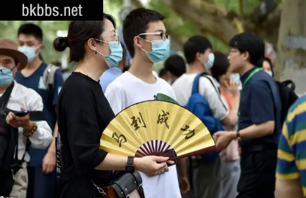 高考拿甘蔗和香蕉什么意思1