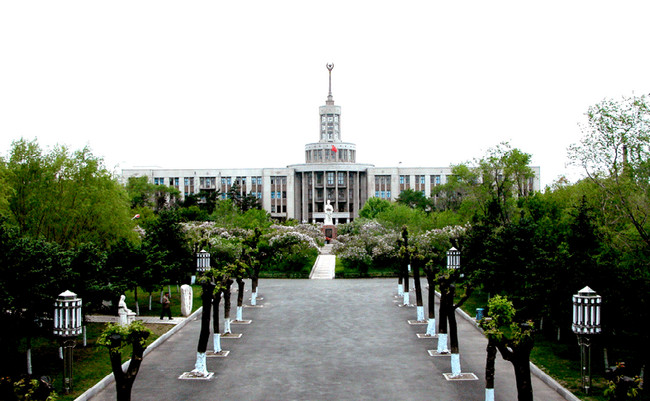 黑龙江中医药大学