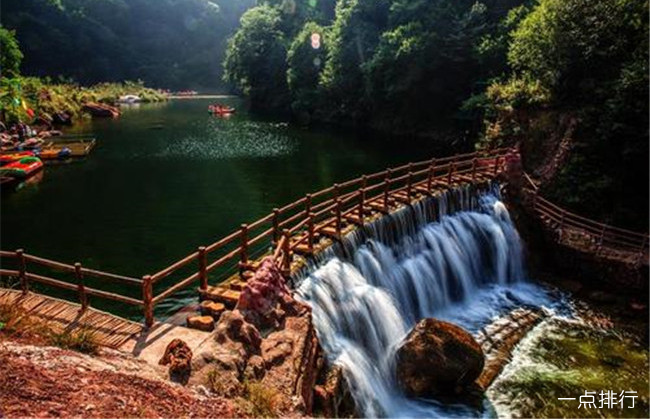 小沟背景区