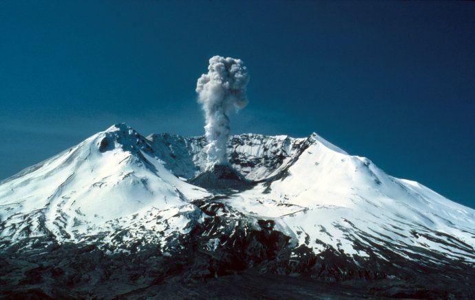 美国圣海伦斯火山喷发