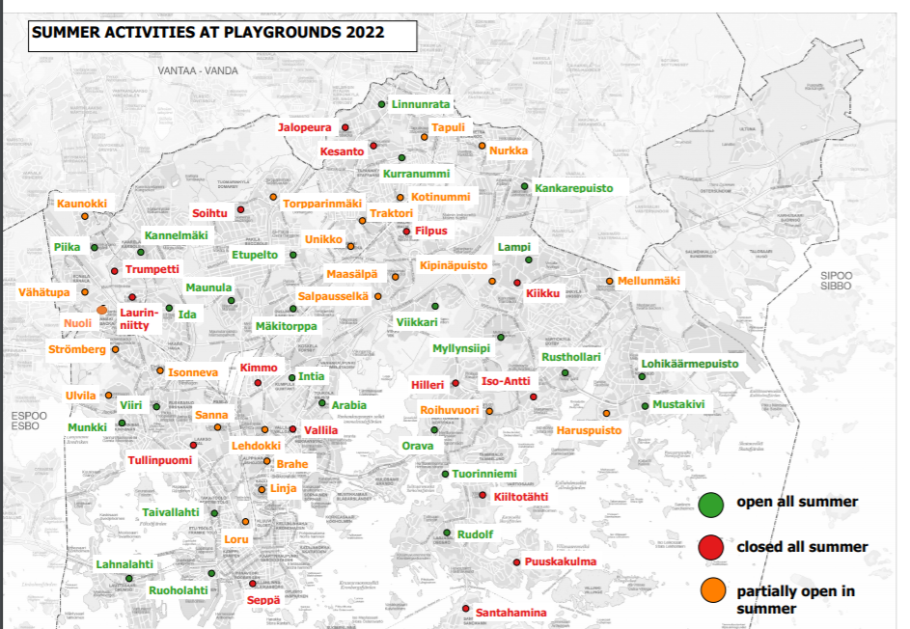 2022年夏季赫尔辛基游乐场开放情况（绿色为整个夏季开放，红色为整个夏季关闭，橙色为部分时段开放，并提供开放时段信息。只要是开放的游乐场，就将在6月6日至8月10日的项目执行时段的工作日为16岁以下儿童提供免费午餐）