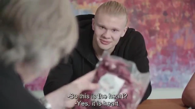 讲究!哈兰德:我吃动物的心脏,肝脏,喝的水是过滤过的