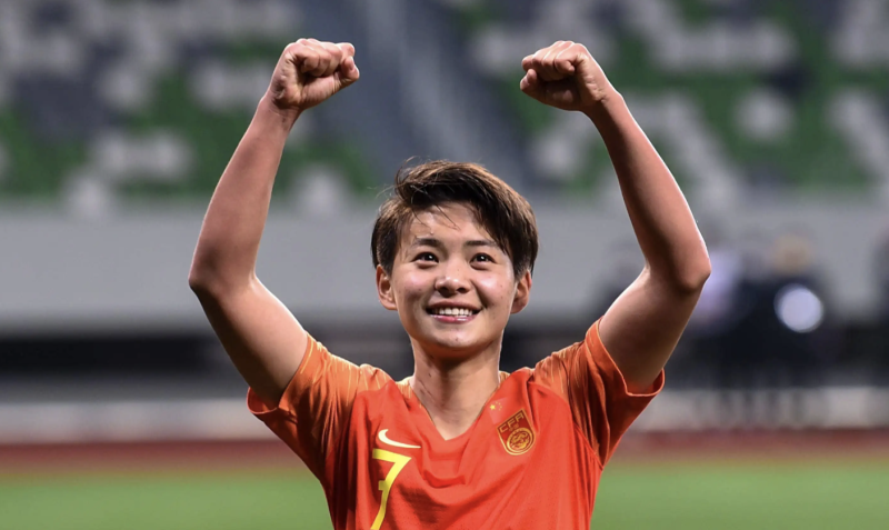 王霜:只要场上有中国球员,场边就一定会有华人朋友助威