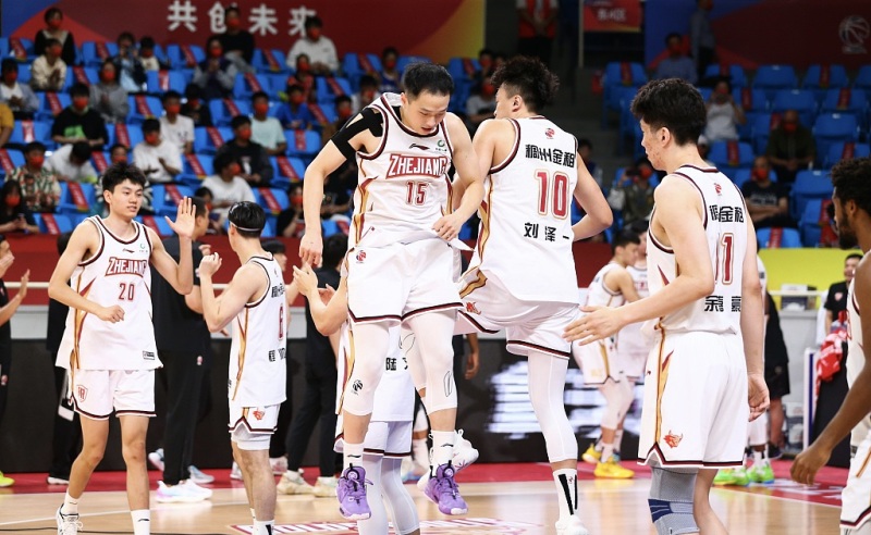浙江队取得新赛季六连胜,追平球队上赛季开赛连胜纪录,浙江几连胜,浙江队战绩,浙江男篮赛季首败