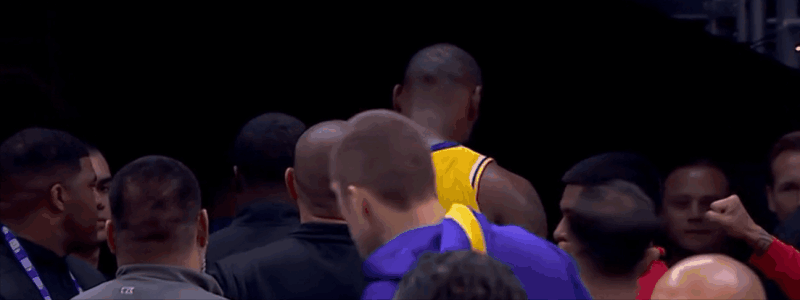 小里弗斯要求裁判给技术犯规 nba贝弗利恶意犯规