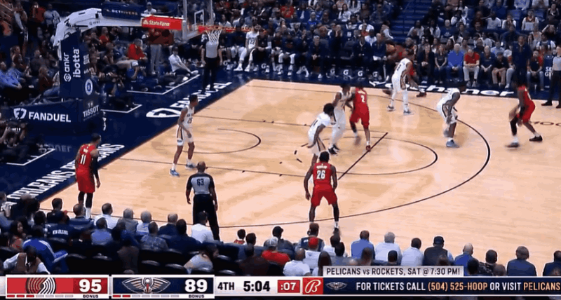 格兰特连续变向加速过掉蔡恩,面对多人协防直接双手怒扣