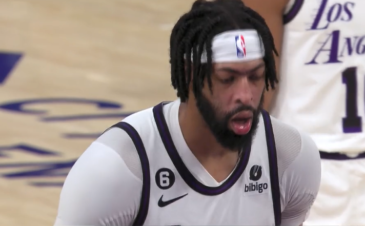 戴维斯10分5篮板 戴维斯59分20篮板4助攻