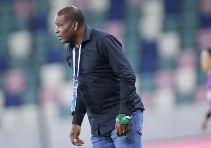 新京报:国安新帅斯坦利赴五莲山光明寺进香祈福p:true,slid:77066635228807,queryid:&