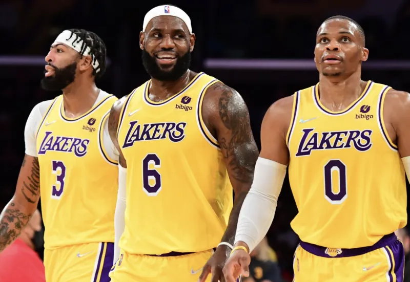 詹姆斯浓眉招募威少 哈登浓眉组合 NBA最佳阵容名单出炉: 詹姆斯-哈登不负众望! 詹姆斯浓眉组合