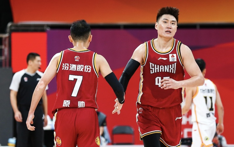 53分16篮板17助攻