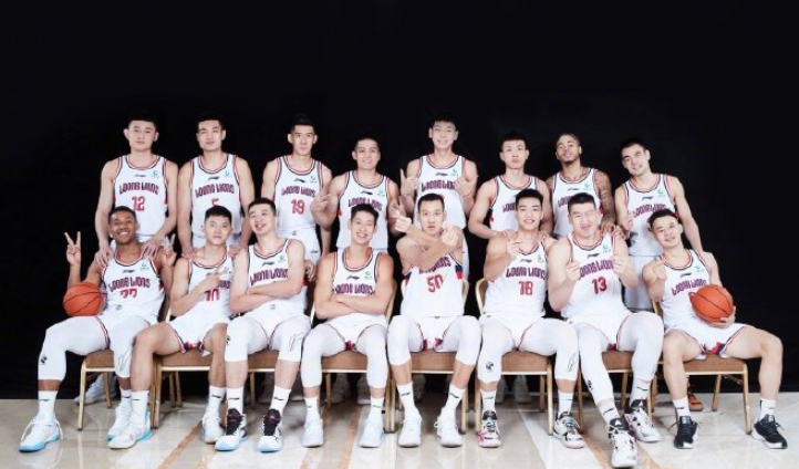 广州林书豪篮球场 林书豪去哪里队