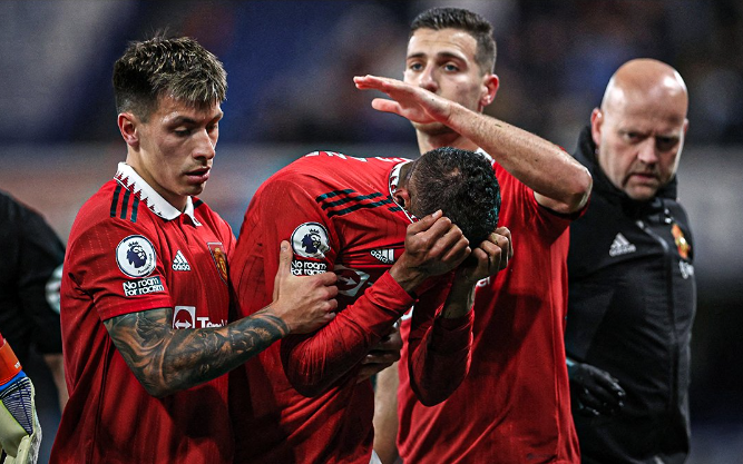 队报:瓦拉内股二头肌受伤,伤缺三周,仍有望出战世界杯