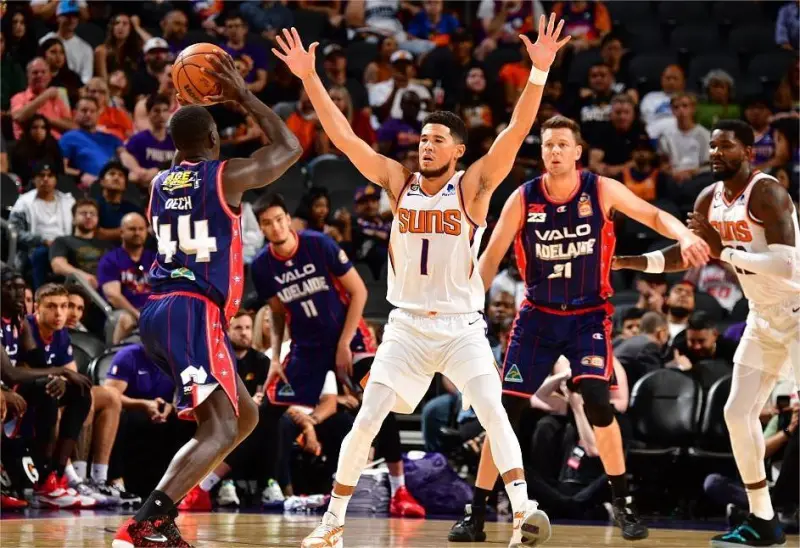 三人独立地各投篮一次,每个人的命中率各为0.3,0.5,火箭三分球27投0中,施罗德12投3中仅8分,太阳队三分命中率