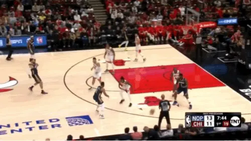 蔡恩·威廉森扣篮