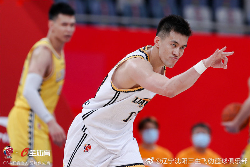 郭艾伦担任辽宁队队长 再见辽宁:郭艾伦接班人离队