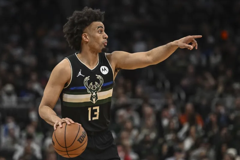 雄鹿与后卫乔丹谁厉害,雄鹿与后卫乔丹合照,雄鹿与后卫乔丹合影,雄鹿队乔丹