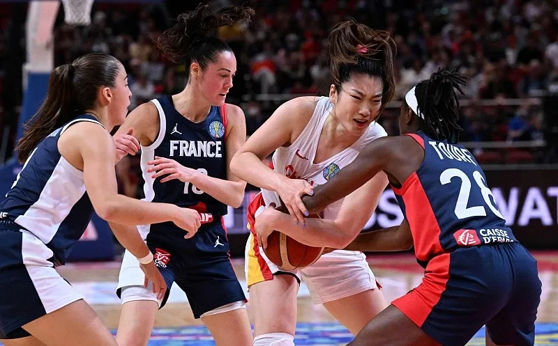 三人女篮对法国 中国女篮八分之一决赛 美国女篮半决赛 军运会女篮决赛中国对法国