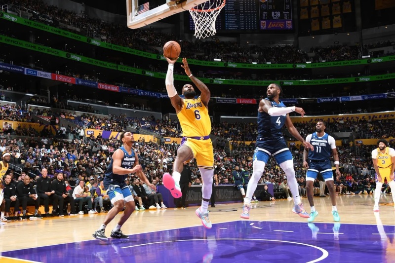 哈姆:我们得到许多空位机会却投不进,这让士气有些受损