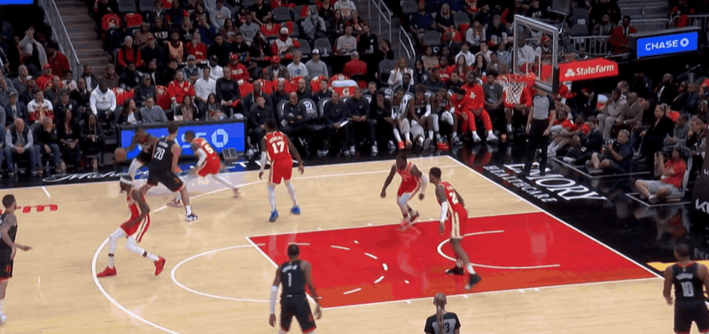 五佳球!克里斯托弗隔着两人,完成一记暴力隔扣