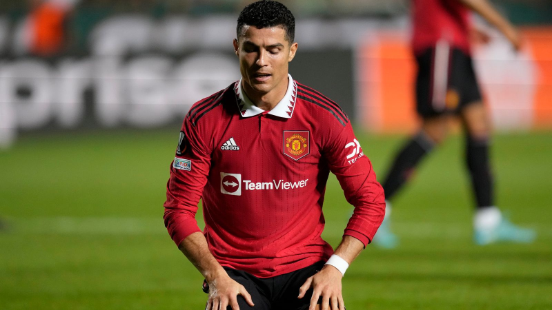 英天体:滕哈格认为c罗接受了应得的惩罚,全队应劲往一处使