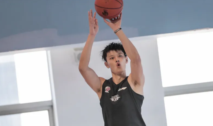 青岛篮球队高世鳌,青岛队叶尔凡