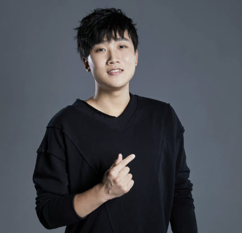 小伞发文告别解说杯:谢谢兄弟一起创造出来这种团队的氛围