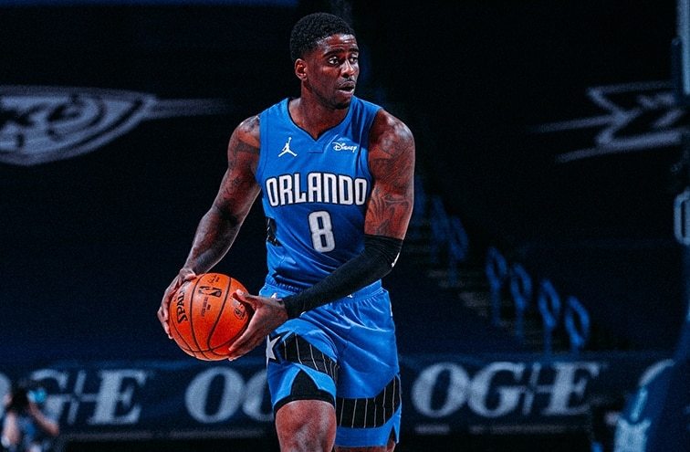 荷兰后卫戴维斯,中后卫维达,德维恩-韦德,骑士后卫德拉维多瓦