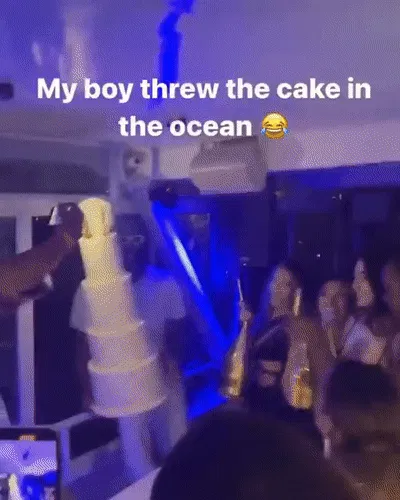 恩怨局!76人官方晒哈登把蛋糕扔海里的动图为科林斯庆生