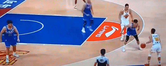 杨毅:严抓手部动作,坏动作,鼓励脚下移动,躯干对抗