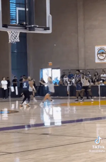 威少9次失误 威少三分集锦 威少练三分 威少两次得分王