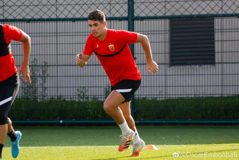 巴媒:奥斯卡经纪人将前往中国,与海港商讨球员解约事宜