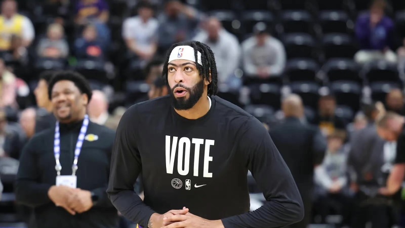 詹姆斯戴维斯缺席的比赛,戴维斯输掉比赛