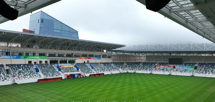 泰山球员宋龙赞日照国际足球中心:相当专业,更衣室舒适