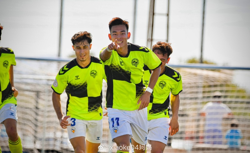 何小珂母亲:儿子凌晨4点起床去客场晚9点到家,累并快乐