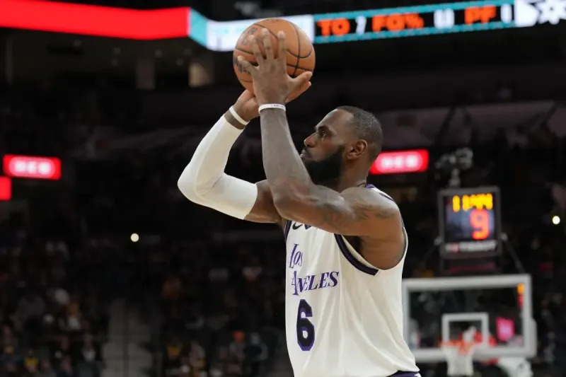 詹姆斯常规赛三分球命中数