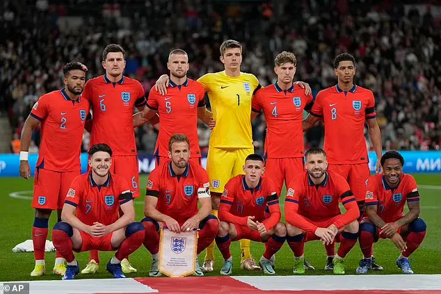 邮报:英格兰球员家属被告知世界杯期间一餐要自费至少250镑